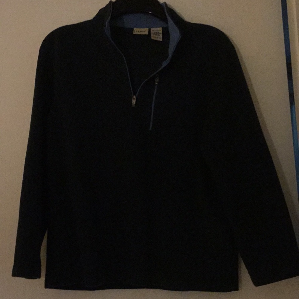 Long sleeved pull over